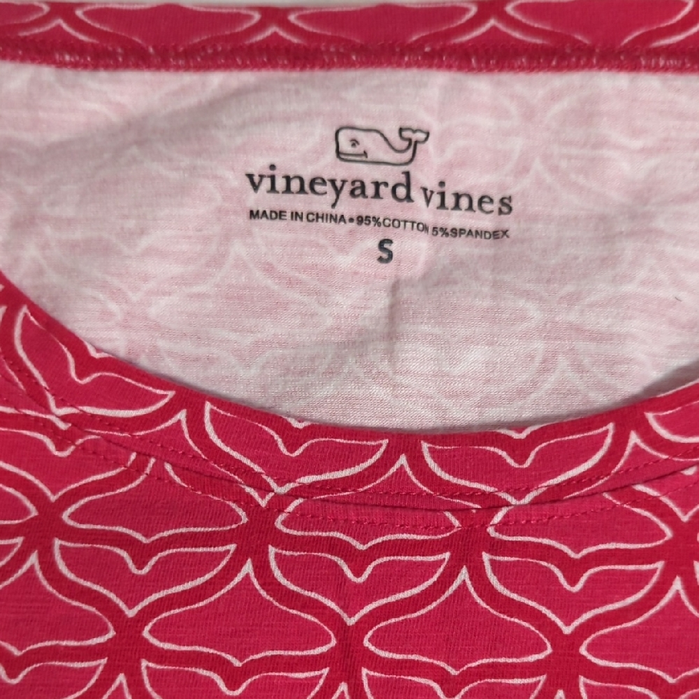 Vineyard Vines Red and White Patterned Shirt
